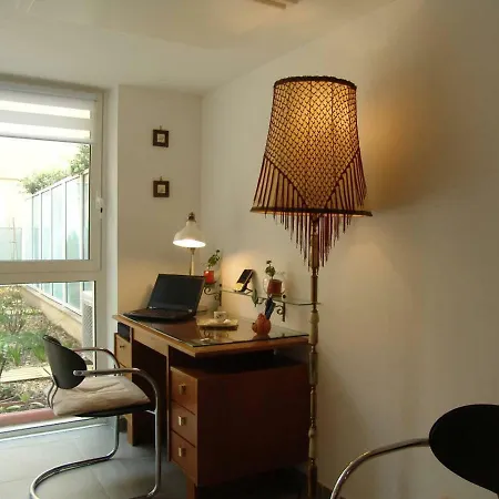 Charming Apartment, Garden, Private Parking * Beausoleil