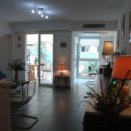 Apartment Charming Apartment, Garden, Private Parking Beausoleil
