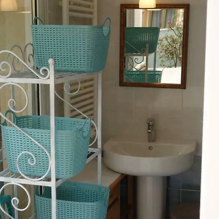 Charming Apartment, Garden, Private Parking * Beausoleil