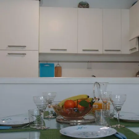 Charming Apartment, Garden, Private Parking Appartamento *